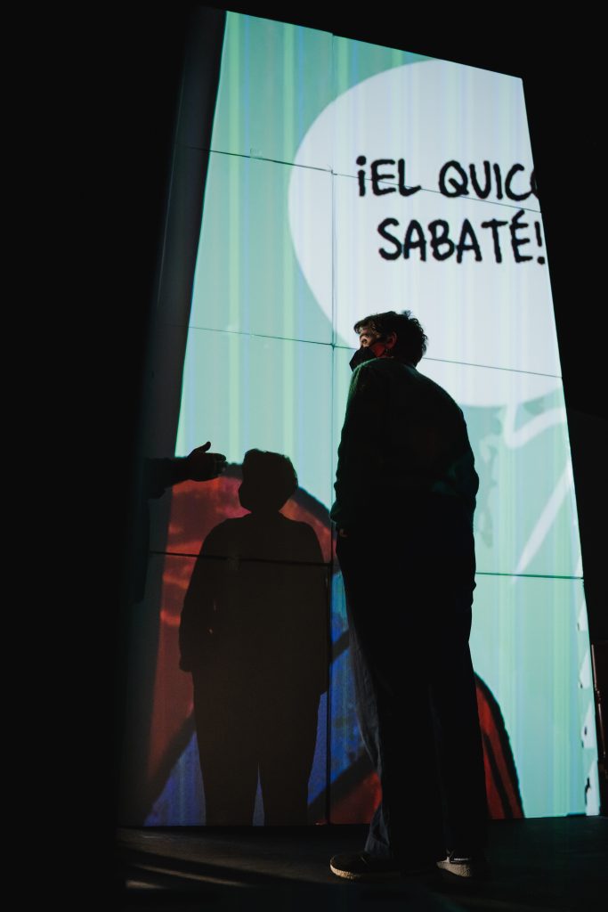 Martina Cabanas dramturga del espectáculo Lucio en un momento del montaje